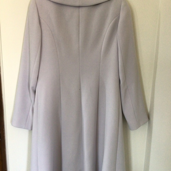 Dress coat - Picture 9 of 11